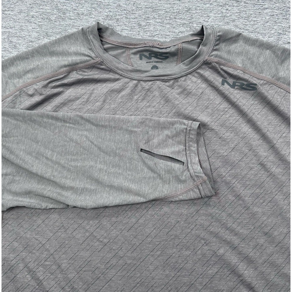 NRS Silkweight Shirt Mens Medium Gray Long Sleeve UPF 50+ Fishing Outdoor Hiking